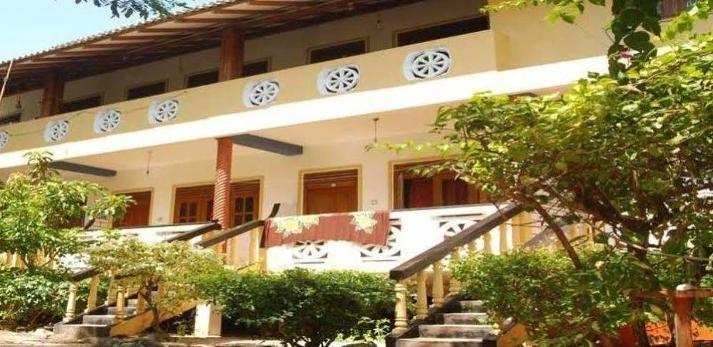 Dinu'S Resort Talaramba Zewnętrze zdjęcie